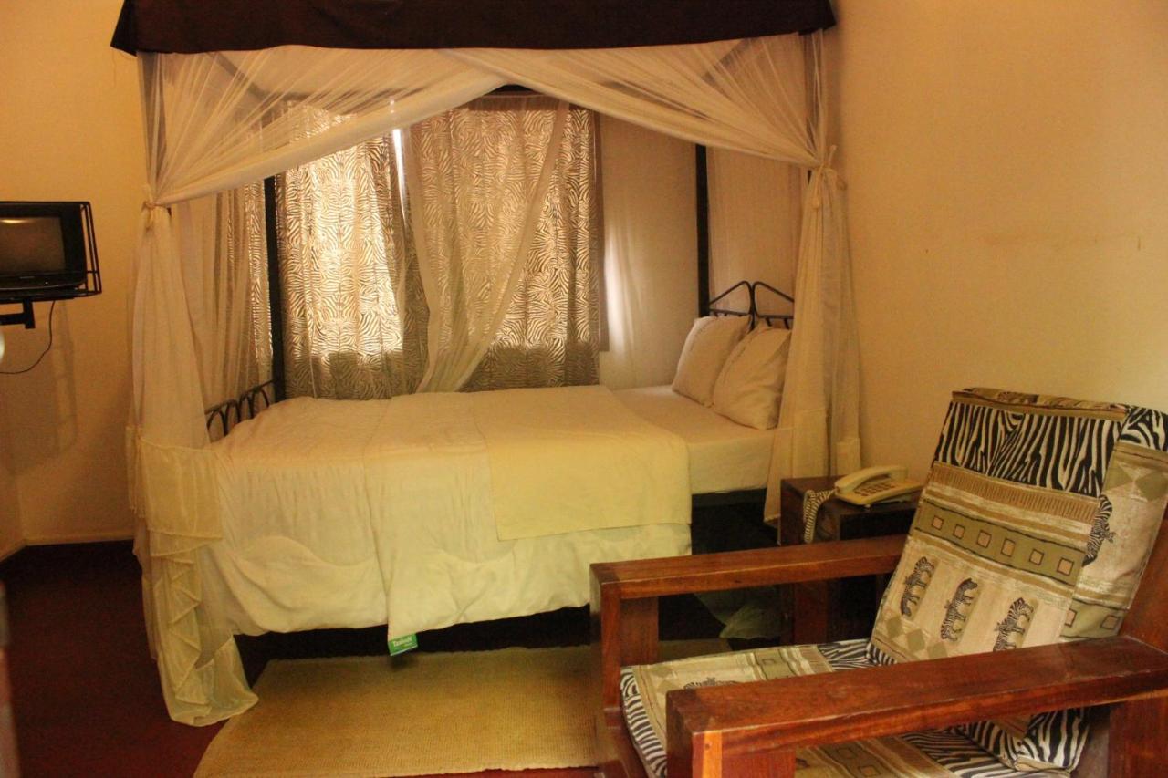 Kindoroko Hotel موشي المظهر الخارجي الصورة